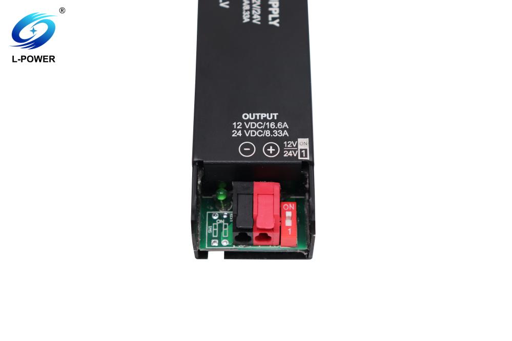 12V/24V一键切换黑金刚LED电源